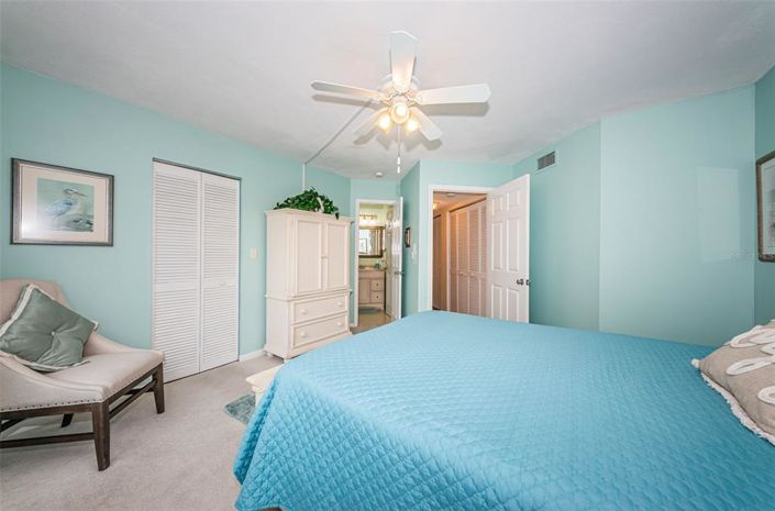 Image No.20-2 Bed Property for sale