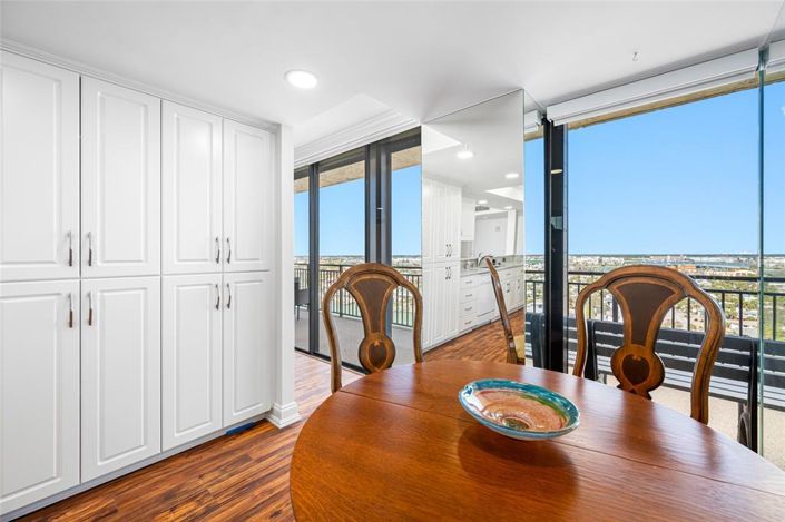 Image No.12-2 Bed Property for sale