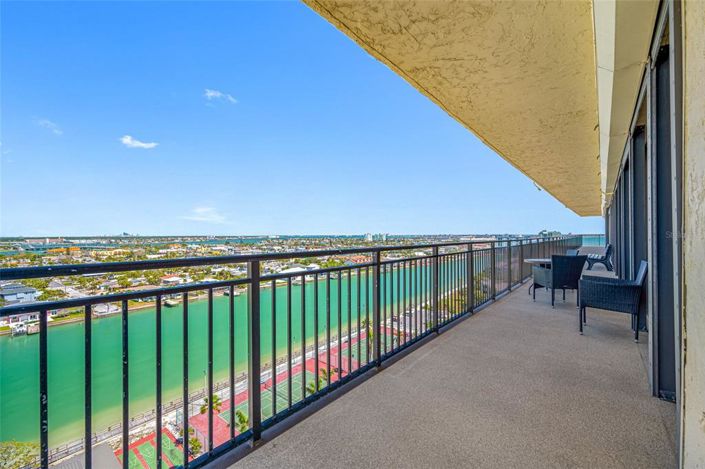 Image No.19-2 Bed Property for sale