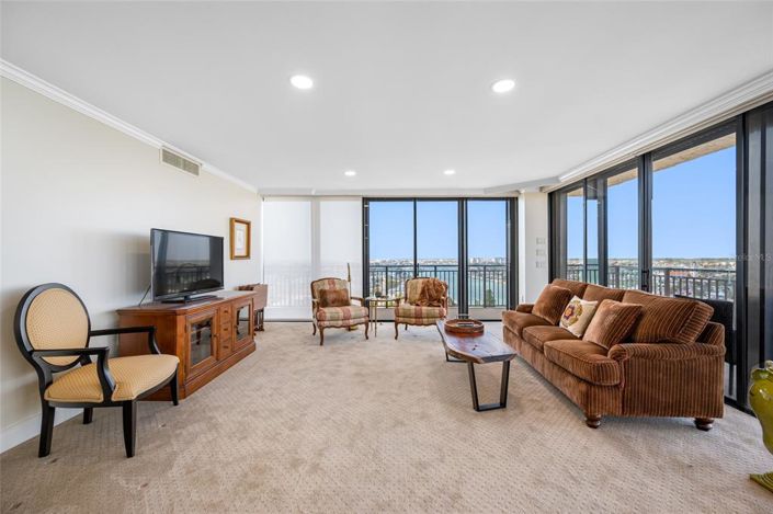 Image No.24-2 Bed Property for sale