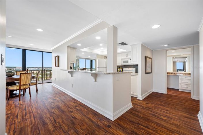 Image No.6-2 Bed Property for sale