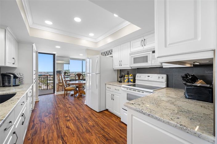 Image No.7-2 Bed Property for sale