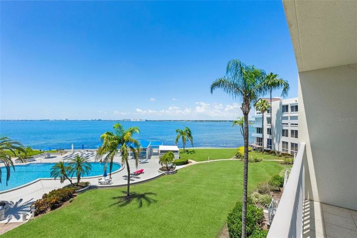 Image No.13-2 Bed Property for sale