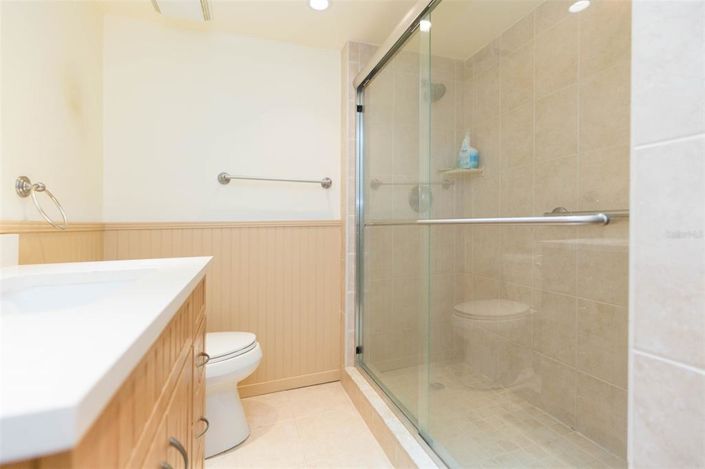 Image No.29-2 Bed Property for sale