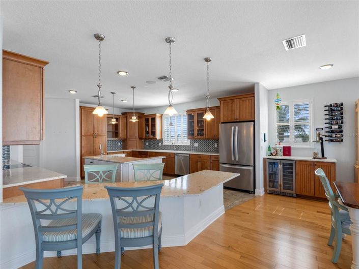 Image No.16-4 Bed Property for sale