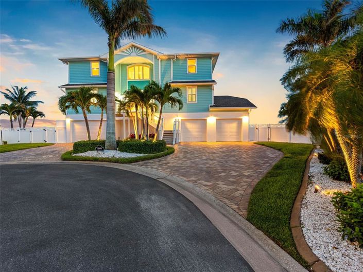 Image No.6-4 Bed Property for sale