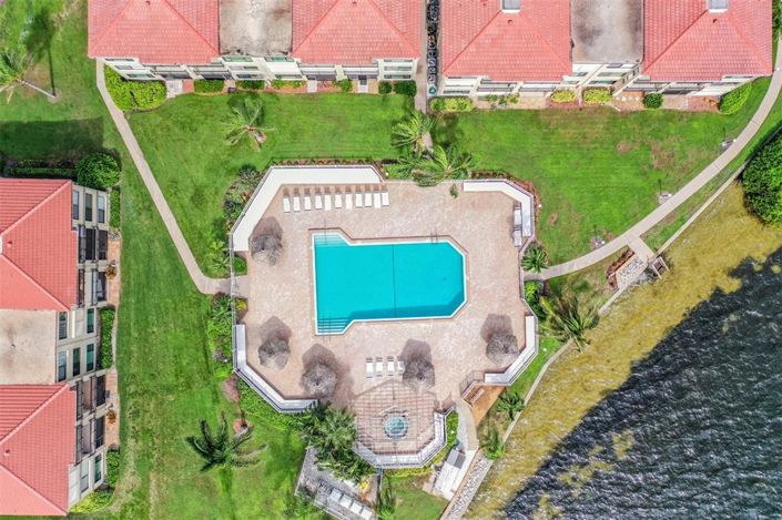 Image No.20-2 Bed Property for sale