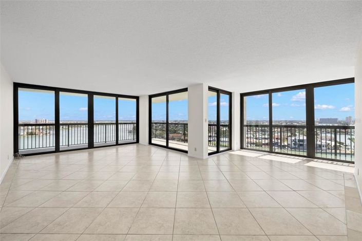 Image No.3-2 Bed Property for sale