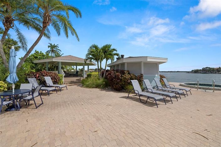 Image No.50-2 Bed Property for sale