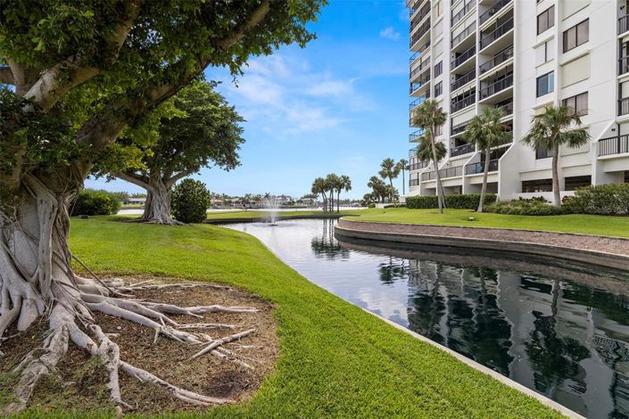 Image No.60-2 Bed Property for sale