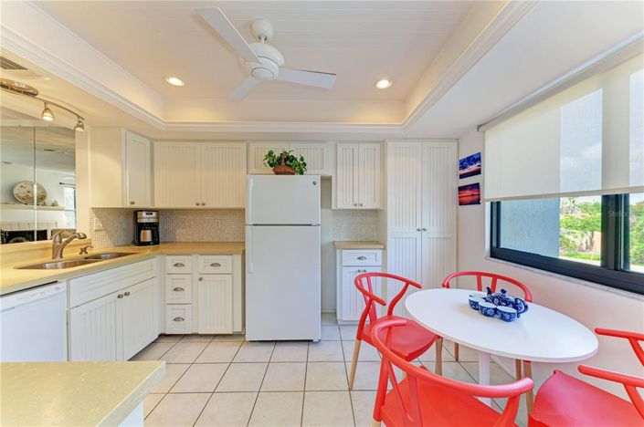 Image No.18-2 Bed Property for sale