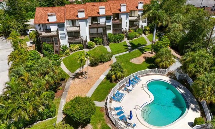 Image No.3-2 Bed Property for sale