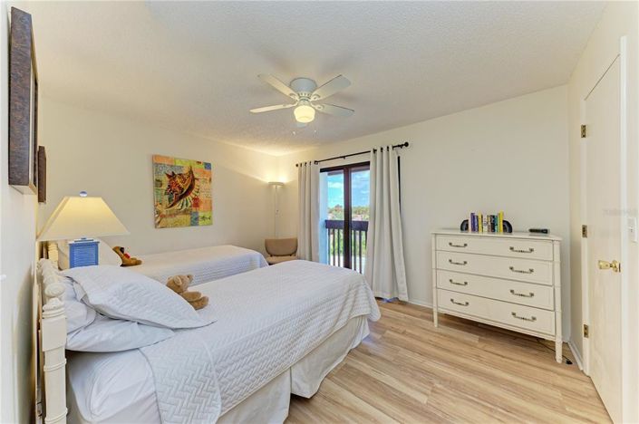 Image No.48-2 Bed Property for sale