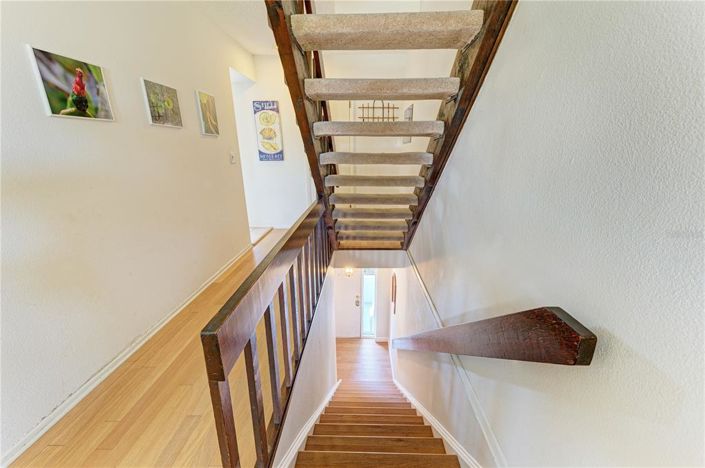 Image No.6-2 Bed Property for sale