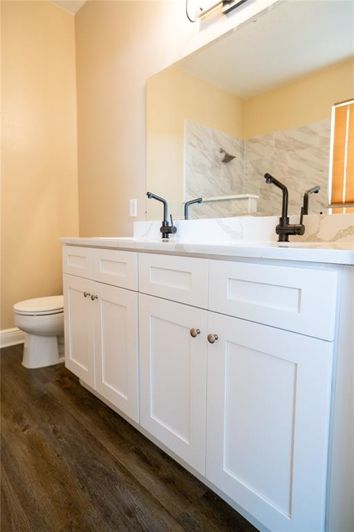 Image No.11-3 Bed Property for sale