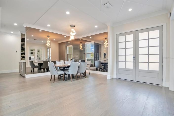 Image No.3-5 Bed Property for sale