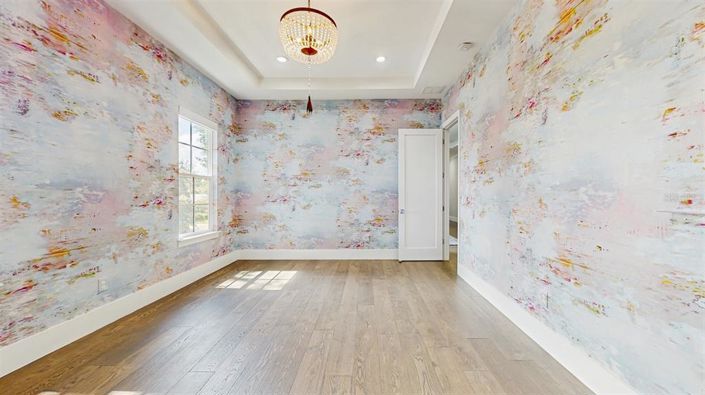 Image No.23-5 Bed Property for sale