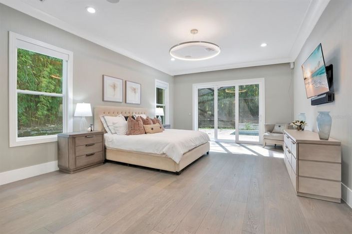 Image No.26-5 Bed Property for sale