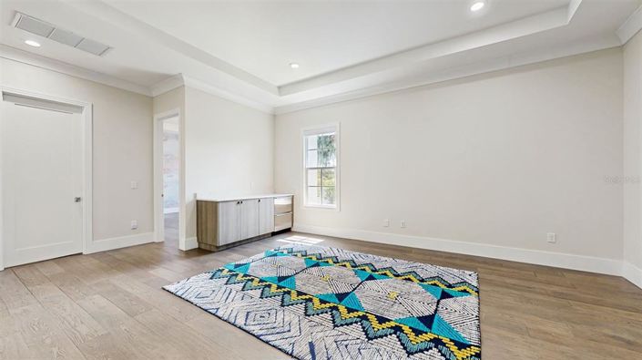 Image No.29-5 Bed Property for sale