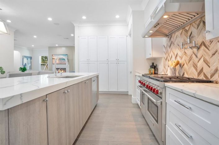 Image No.7-5 Bed Property for sale