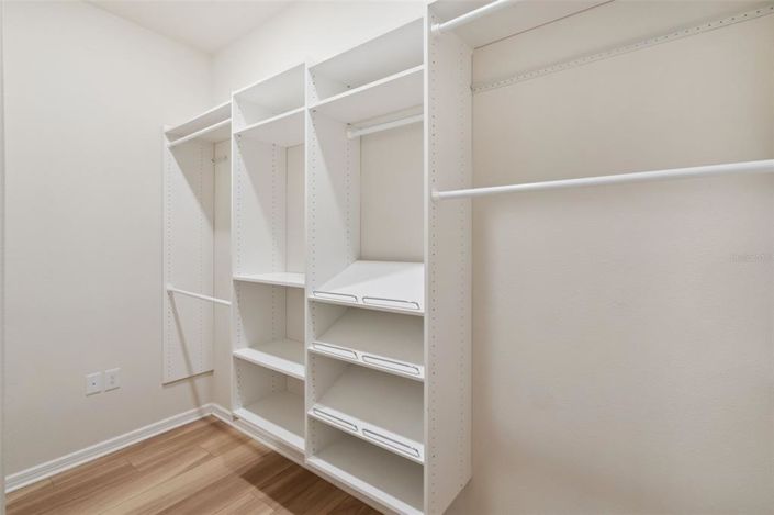 Image No.18-5 Bed Property for sale