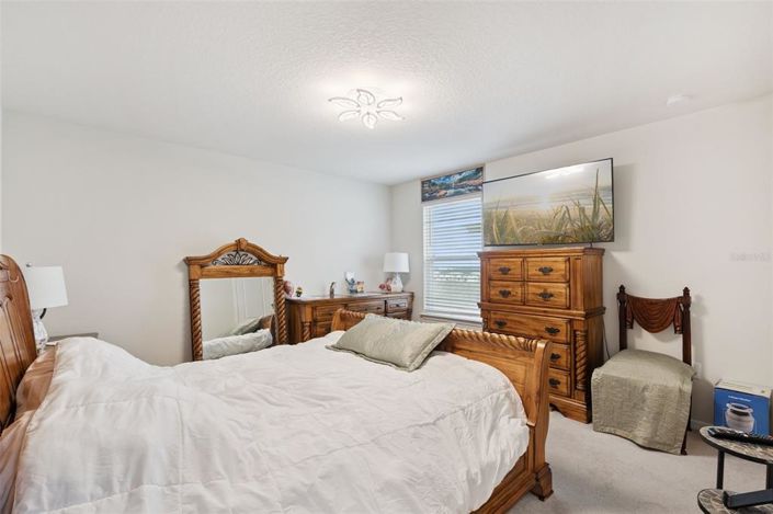 Image No.26-5 Bed Property for sale