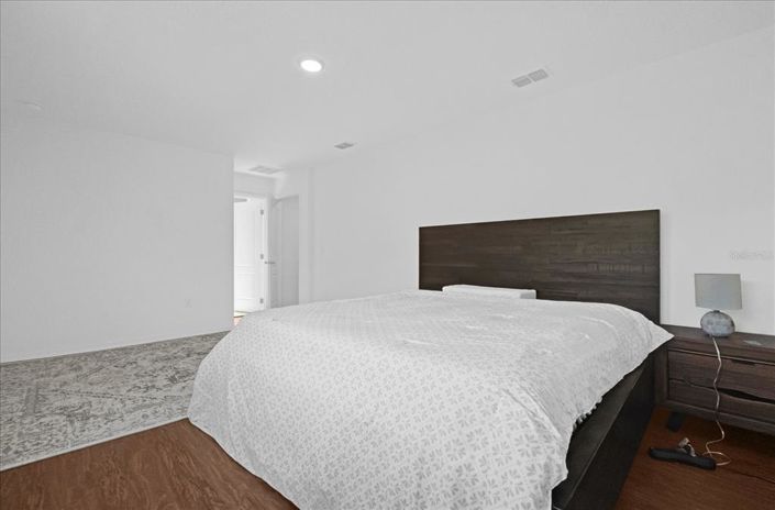 Image No.13-4 Bed Property for sale