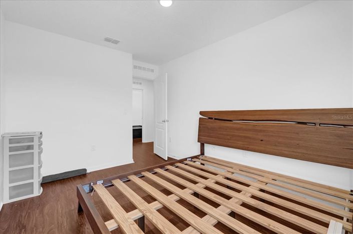 Image No.16-4 Bed Property for sale