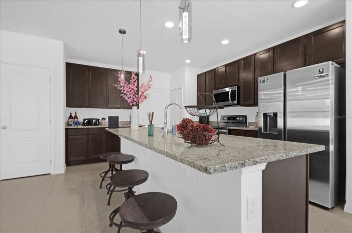 Image No.5-4 Bed Property for sale