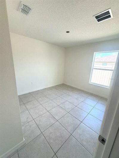 Image No.8-4 Bed Property for sale