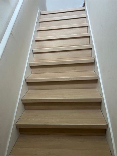 Image No.19-2 Bed Townhouse for sale