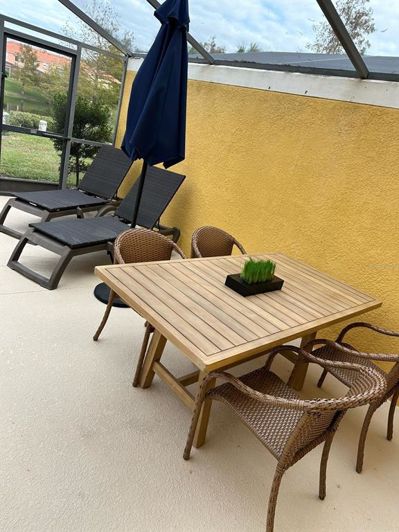 Image No.25-2 Bed Townhouse for sale