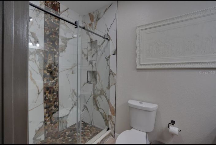 Image No.11-2 Bed Property for sale