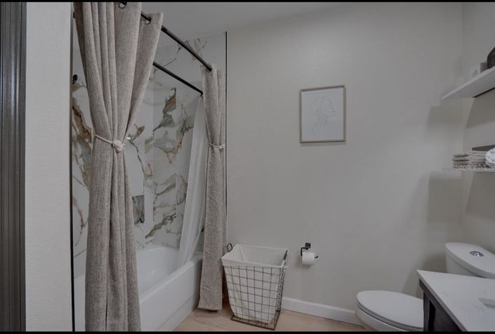 Image No.14-2 Bed Property for sale