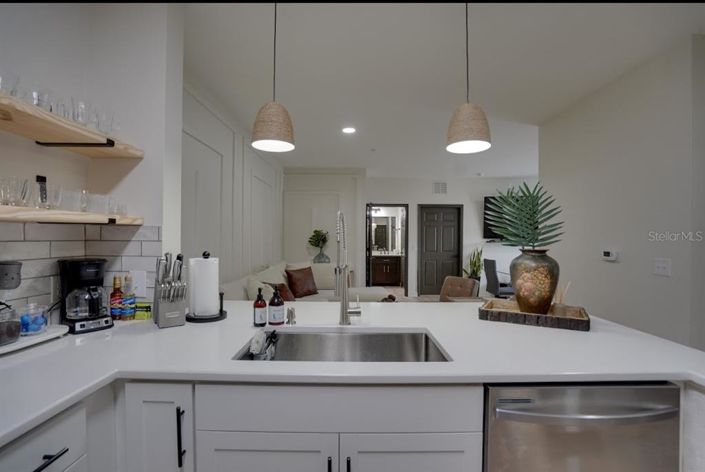 Image No.17-2 Bed Property for sale