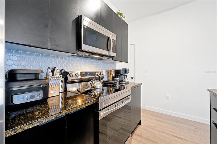 Image No.6-3 Bed Townhouse for sale