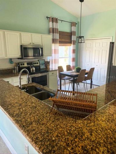 Image No.3-4 Bed Property for sale