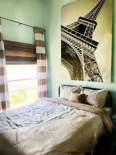 Image No.6-4 Bed Property for sale