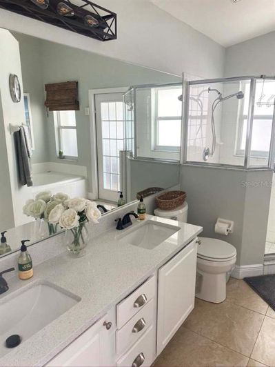 Image No.8-4 Bed Property for sale