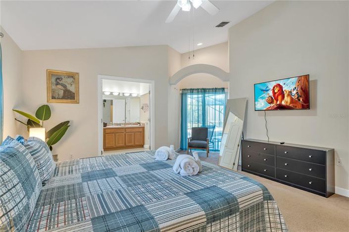 Image No.19-4 Bed Property for sale