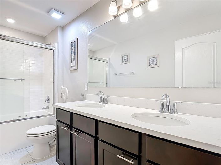 Image No.27-3 Bed Townhouse for sale