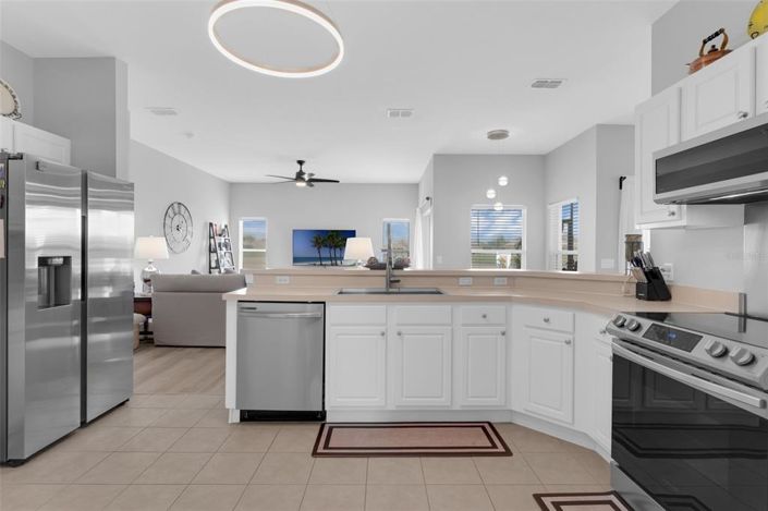 Image No.17-3 Bed Property for sale