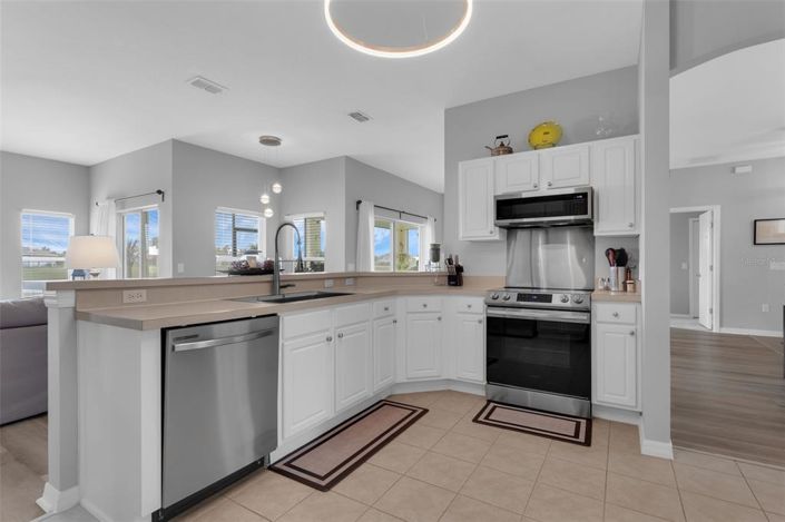 Image No.18-3 Bed Property for sale