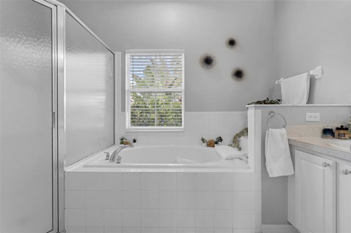 Image No.32-3 Bed Property for sale