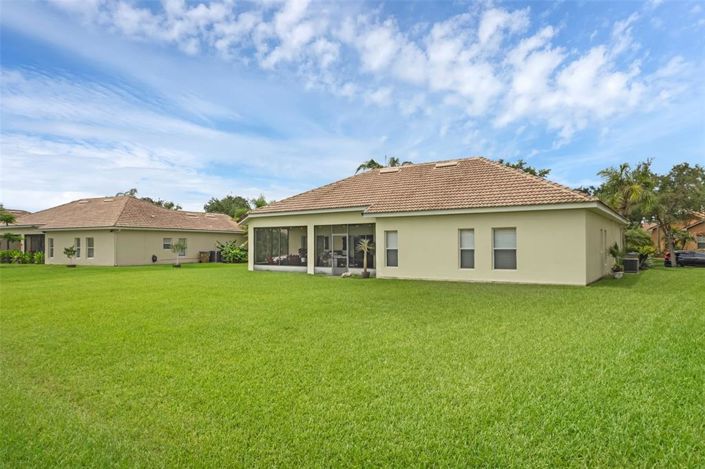 Image No.38-3 Bed Property for sale