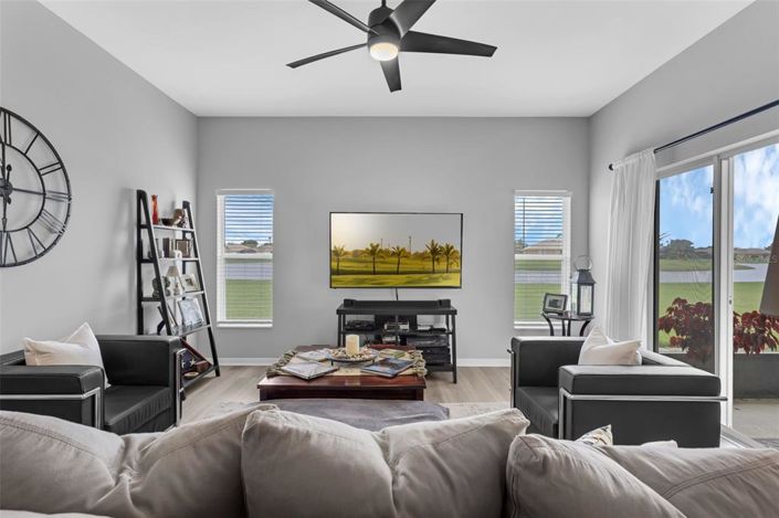 Image No.4-3 Bed Property for sale