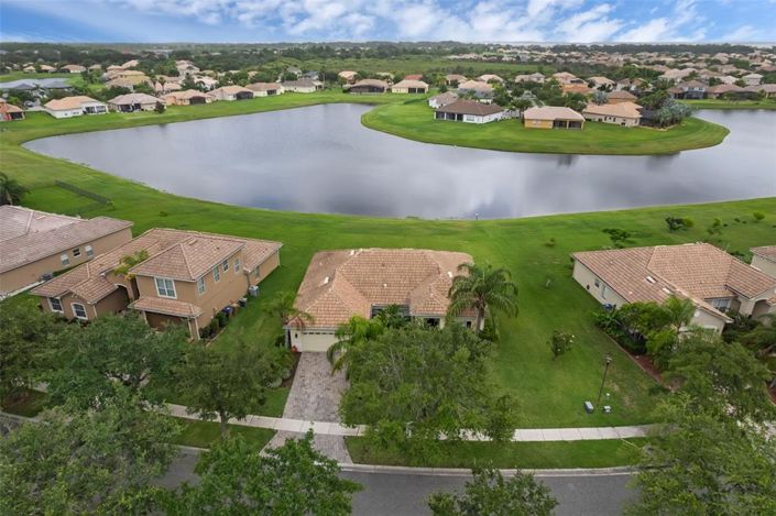 Image No.42-3 Bed Property for sale