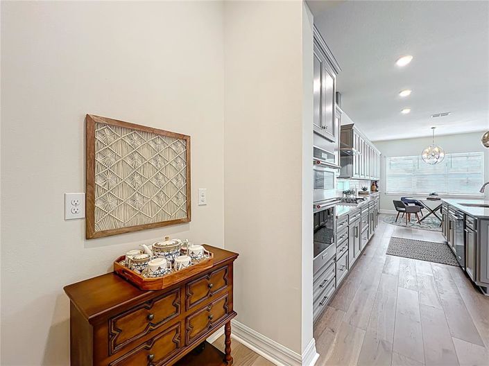 Image No.15-5 Bed Property for sale