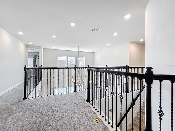 Image No.34-5 Bed Property for sale