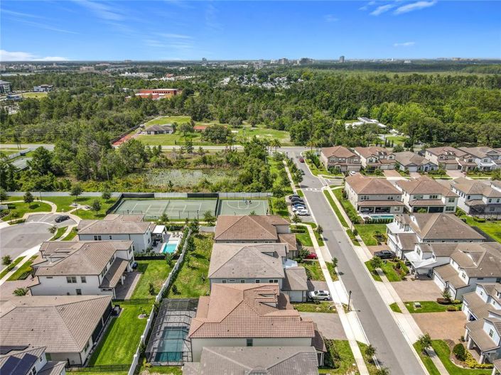 Image No.55-5 Bed Property for sale